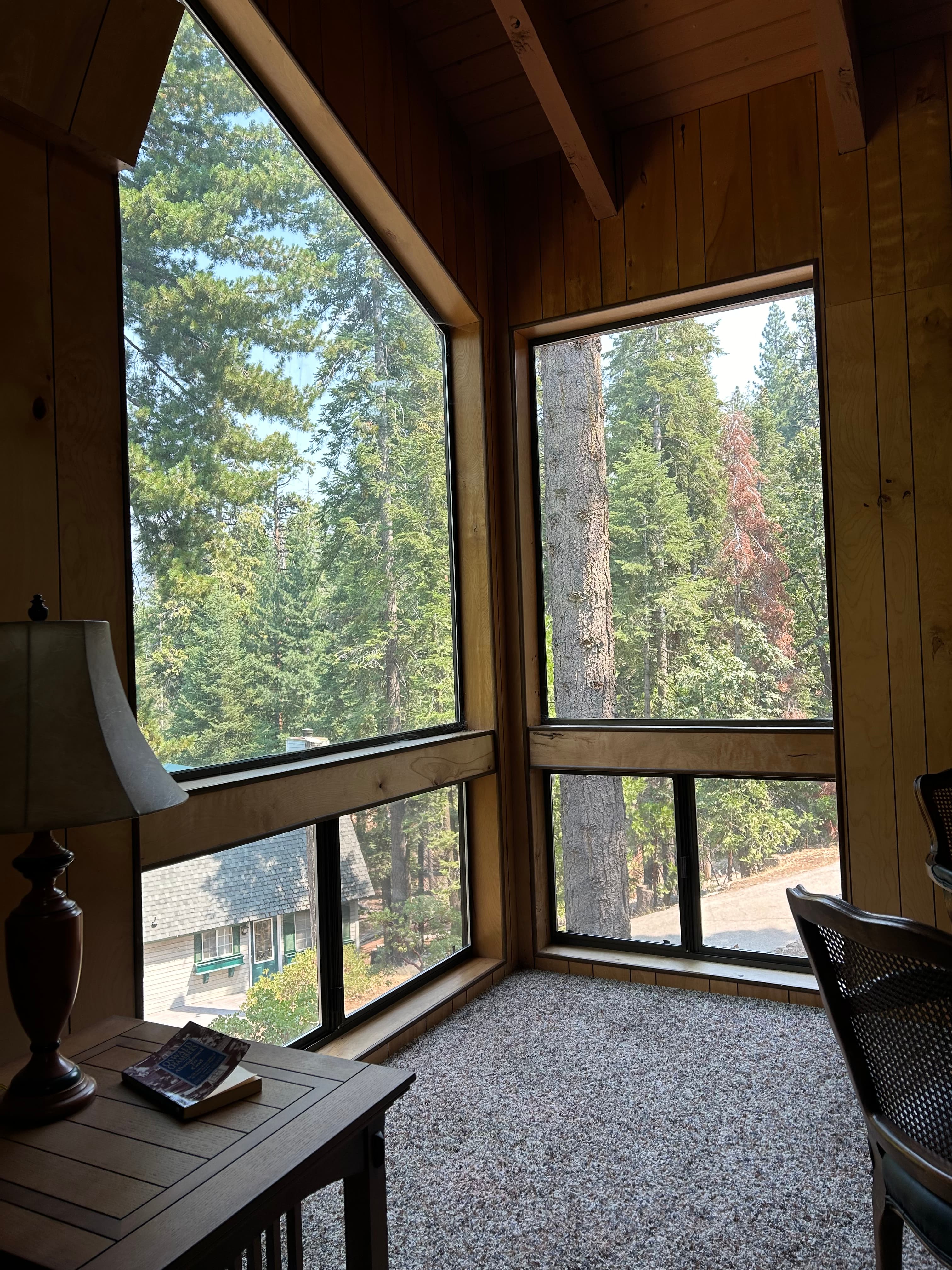 Corner windows